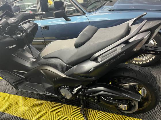 YAMAHA TMAX 